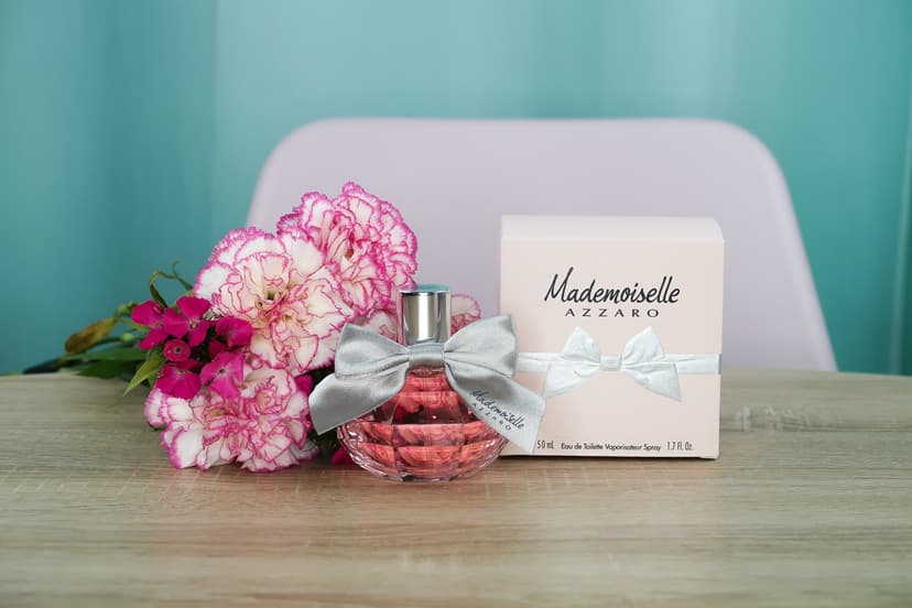 Mademoiselle AZZARO &#8211; l&#8217;eau de toilette féminine et addictive