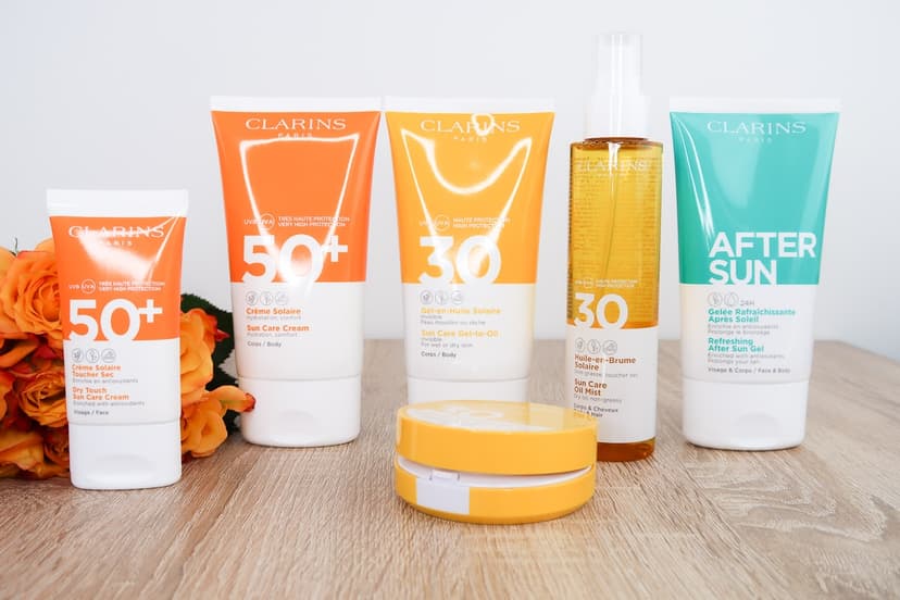 Sea, Safe & Sun : les nouveaux soins solaires signés CLARINS